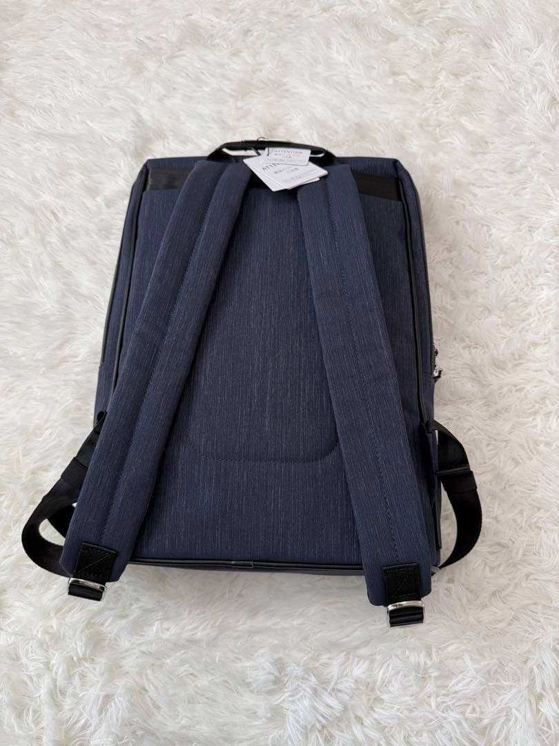 新品　タケオキクチ　ビジネスリュック　ロゴあり