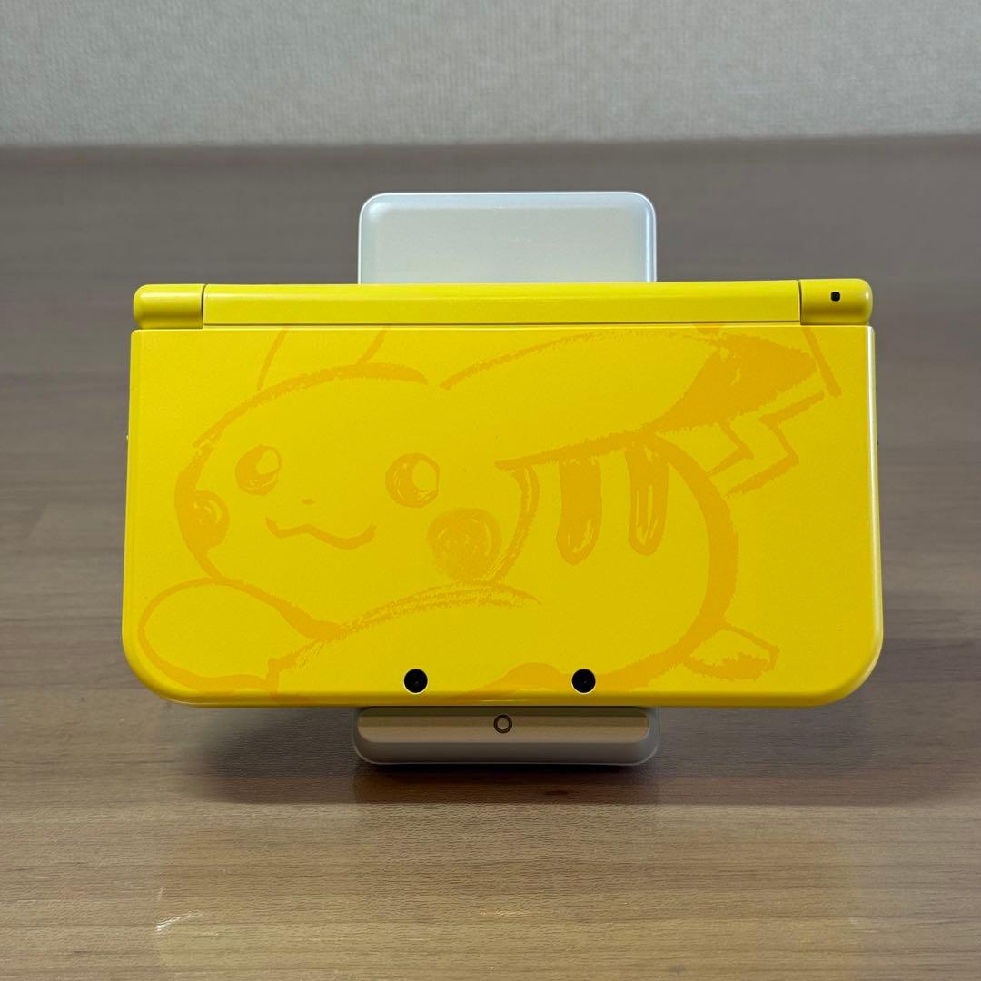 5-202 Newニンテンドー3DS LL ピカチュウ【イエロー】