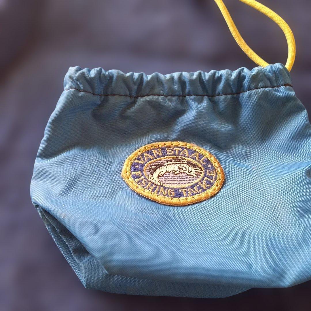 ヴァンスタール　スピニングリール　VS１００