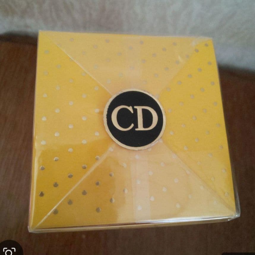 新品未開封廃盤品！ChristianDior DOLCE VITA 50ml