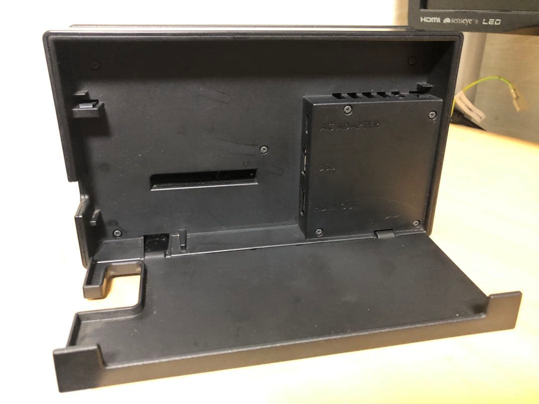 (テツ)Nintendo Switch 本体 液晶に不具合あり