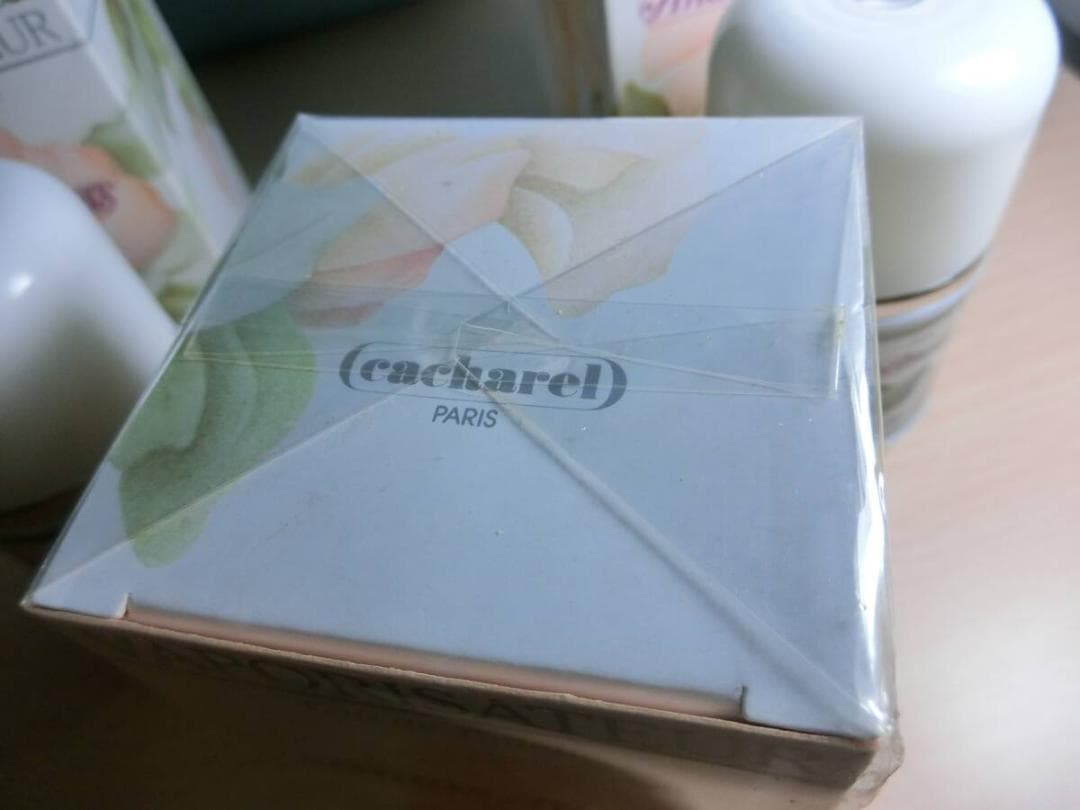 50ml未使用3本 キャシャレル アナイスアナイス 香水 CACHAREL 香水