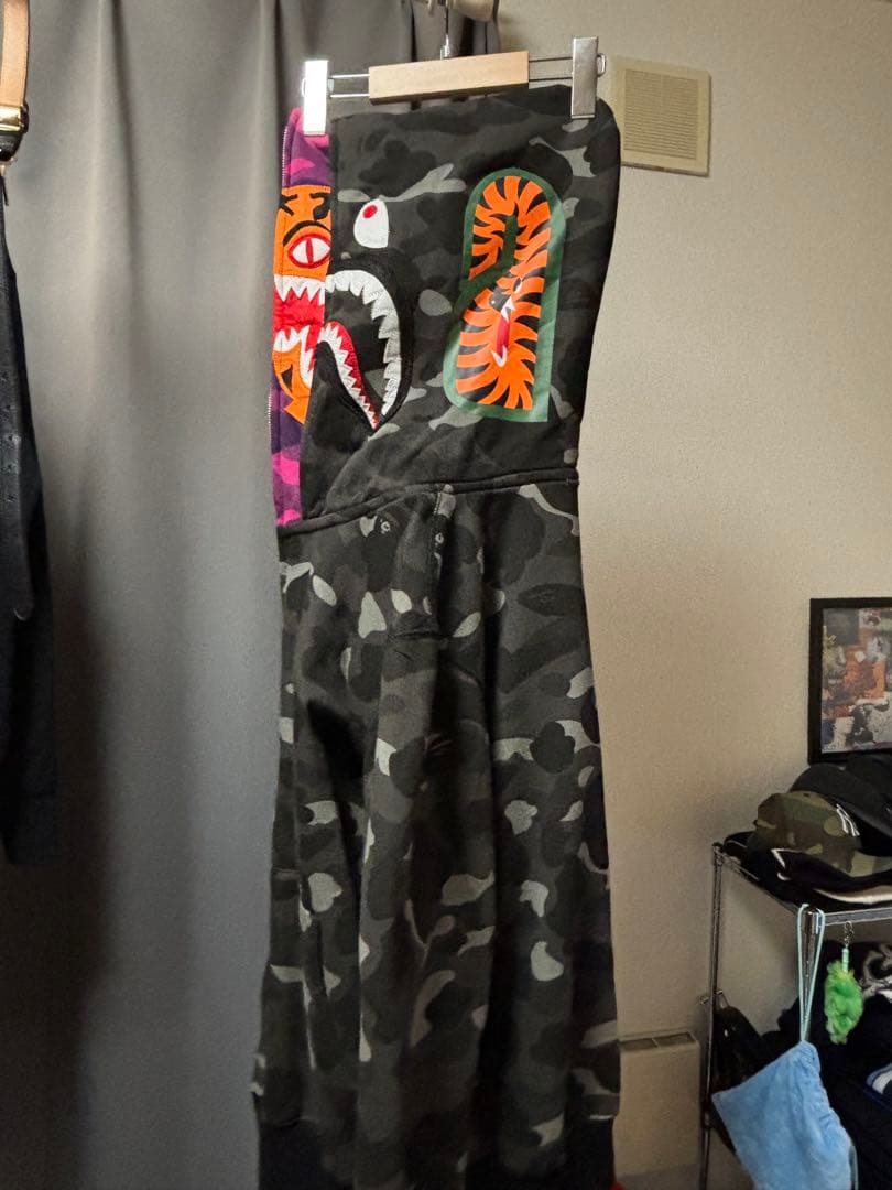 A bathing apeジップパーカー