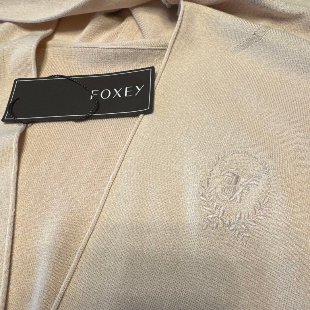 FOXEY フード付きピンクベージュニットパーカー４２サイズ中古