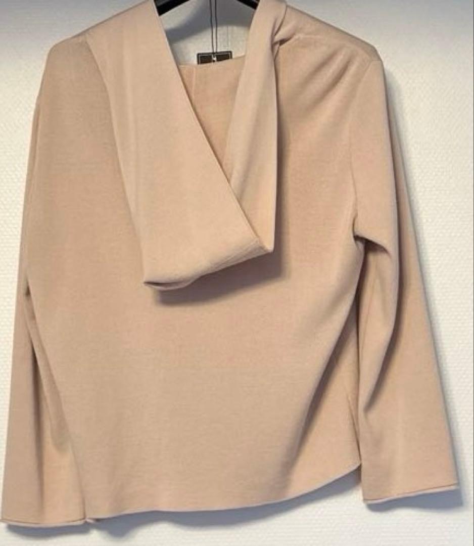 FOXEY フード付きピンクベージュニットパーカー４２サイズ中古