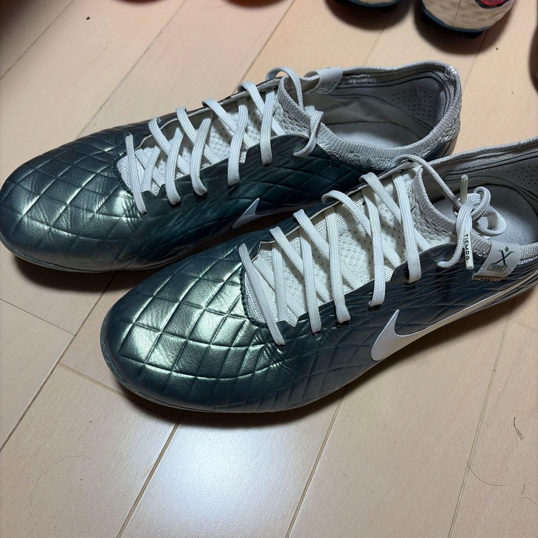 ナイキ ティエンポ レジェンド10 エリート AG