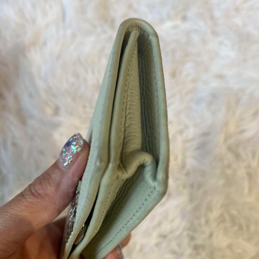 美品　ロエベ　ライトグリーン レザー 名刺入れ