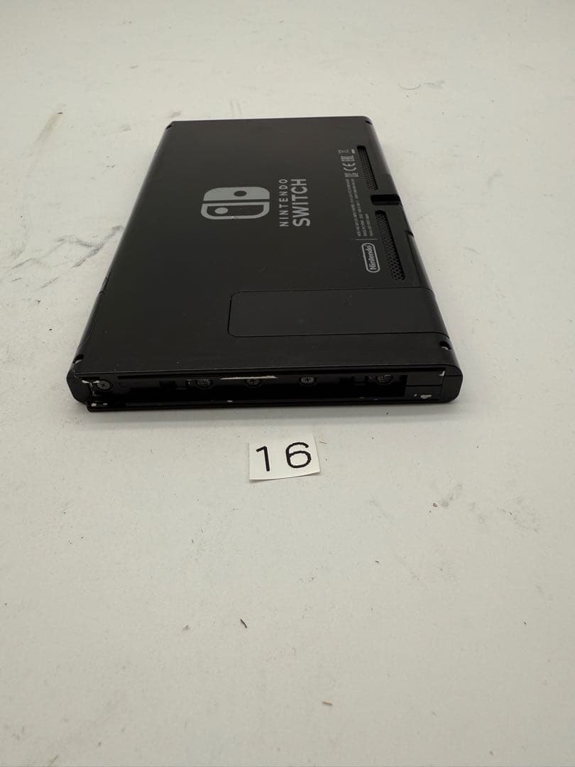 任天堂Switch 本体　16