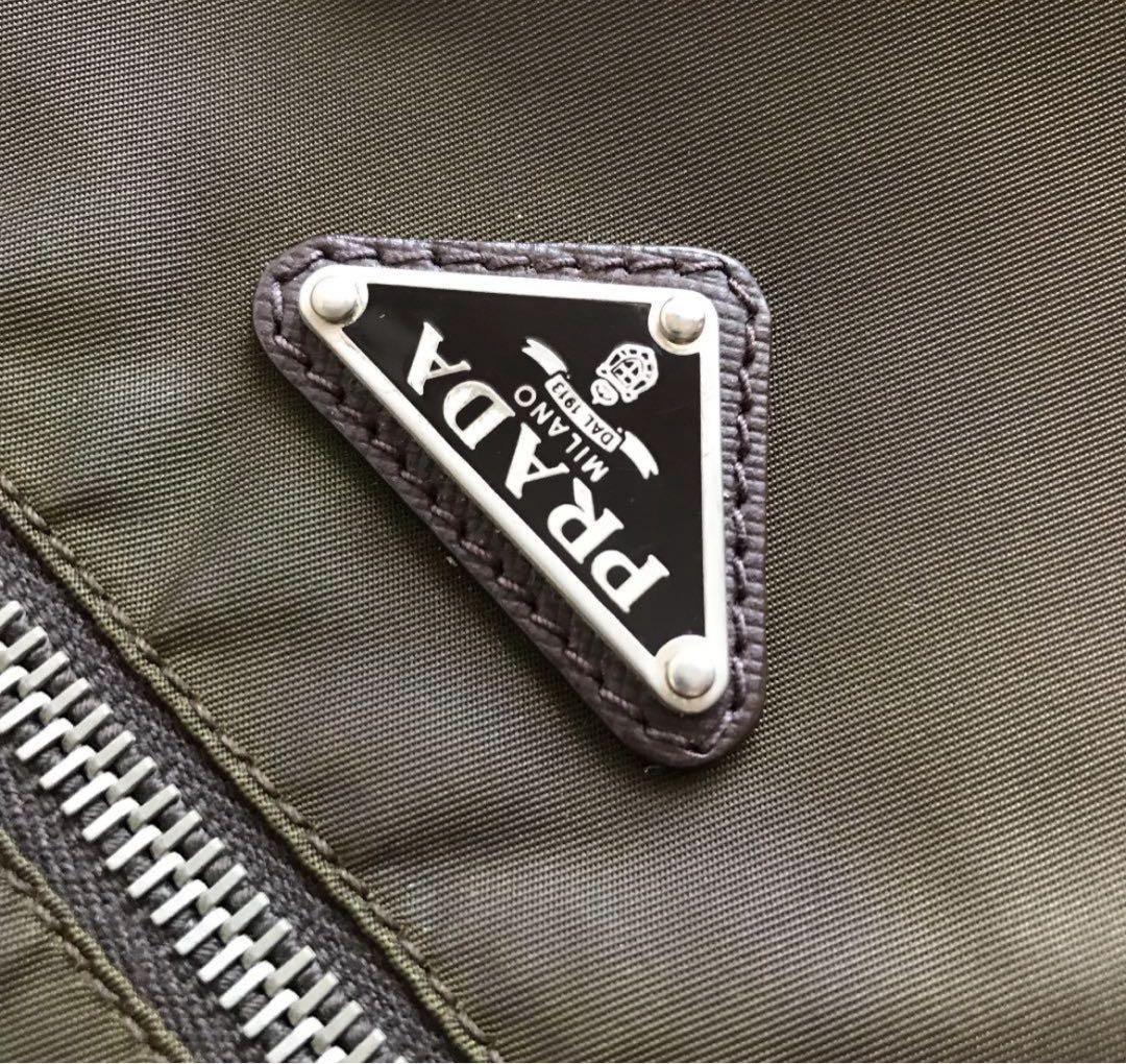 PRADA プラダ ショルダーバッグ　ナイロン　メッセンジャーバッグ