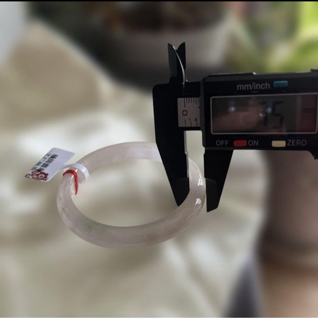 稀少桜色翡翠バングルひすい　ジェイド)バングル