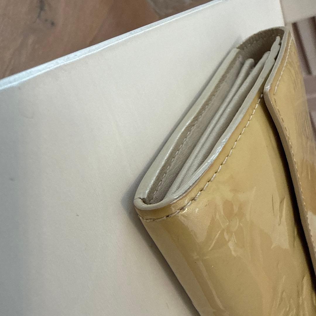 LOUIS VUITTON ルイヴィトン 長財布 ヴェルニ ポルトフォイユサラ