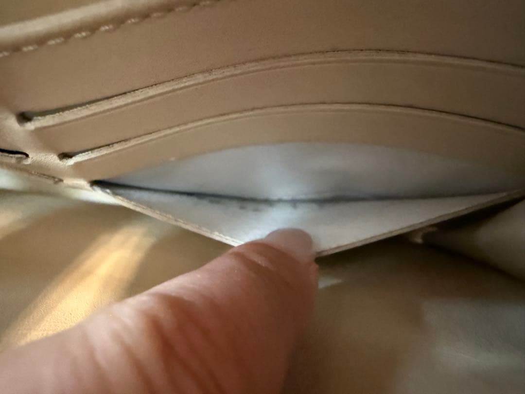 LOUIS VUITTON ルイヴィトン 長財布 ヴェルニ ポルトフォイユサラ