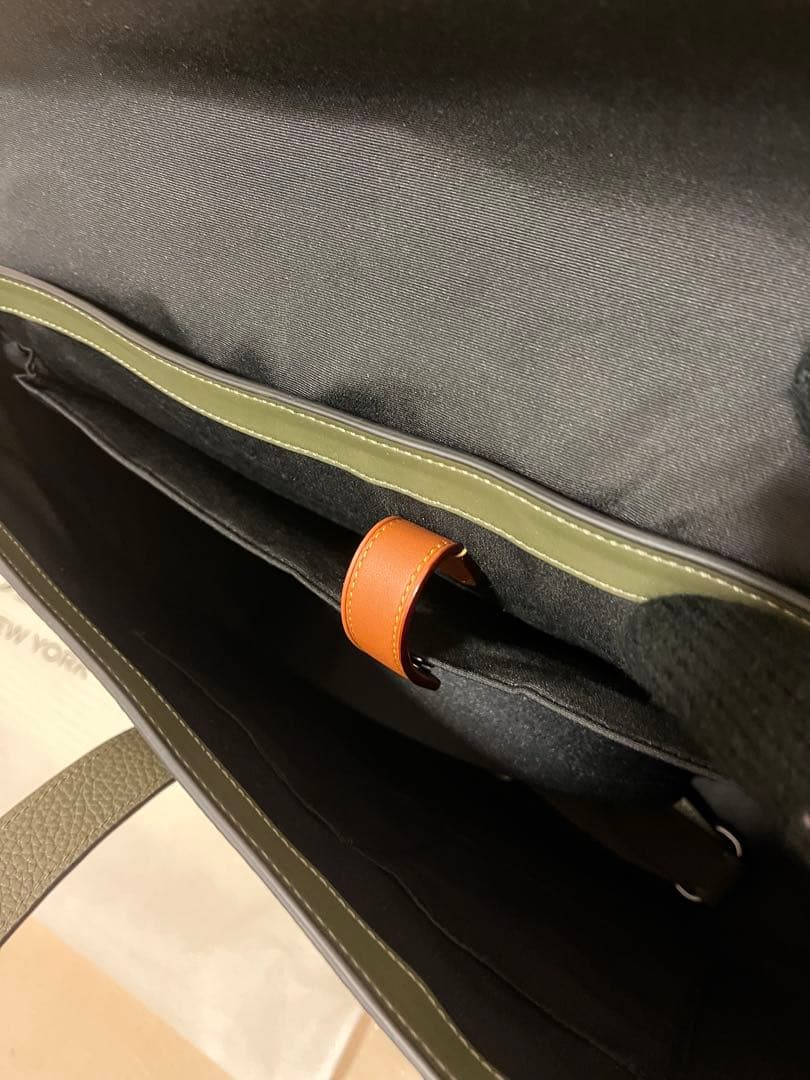 新品未使用60%オフ半額コーチcoachビジネスバッグA4サイズショルダートート