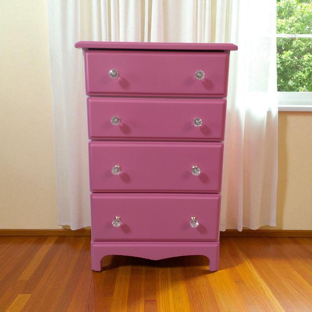 ピンキーライティング　アルファタカバ　ピンクの木製チェスト タンス　箪笥