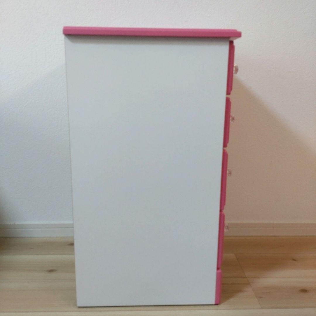 ピンキーライティング　アルファタカバ　ピンクの木製チェスト タンス　箪笥