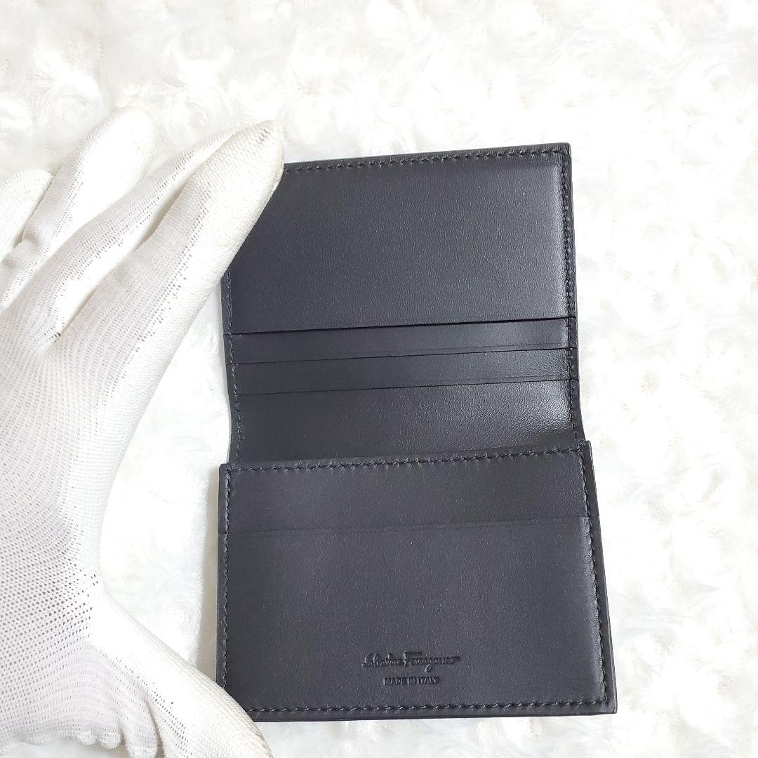 新品未使用！サルヴァトーレフェラガモ　カードケース　名刺入れ　ブラック　黒