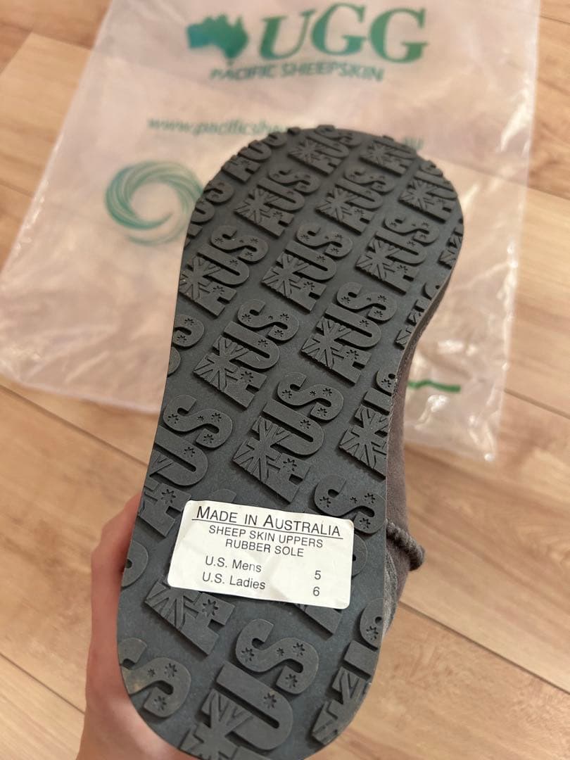 UGG グレー ムートンブーツ