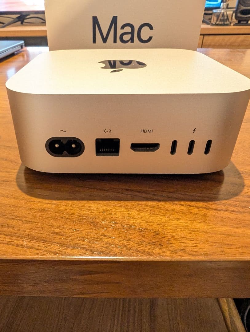 Mac mini Apple M4チップ 24GBメモリ 512GB