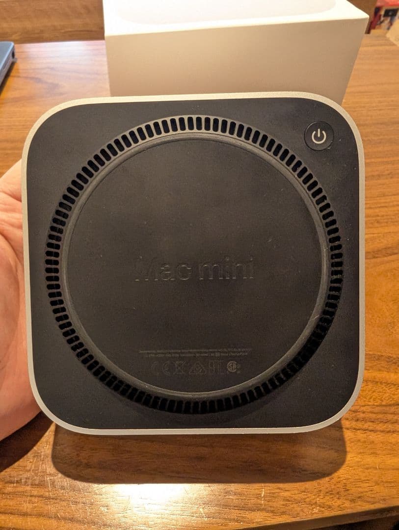 Mac mini Apple M4チップ 24GBメモリ 512GB