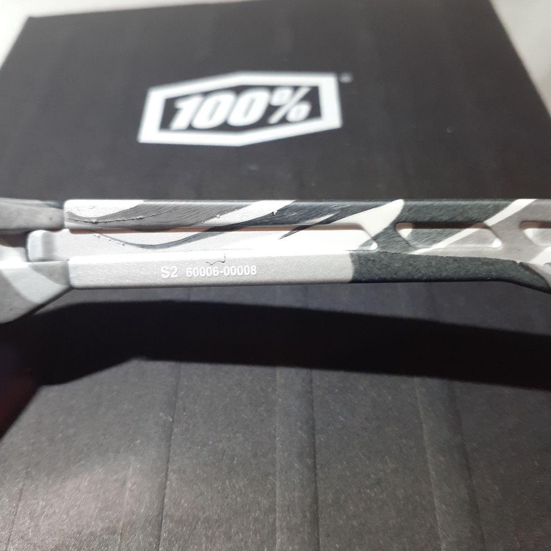 100% S2 Grey Camo ワンハンドレッド サングラス