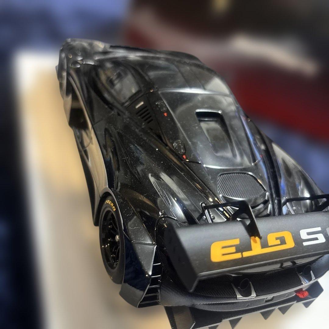 AUTOart McLaren 720S GT3 ブラック 1/18