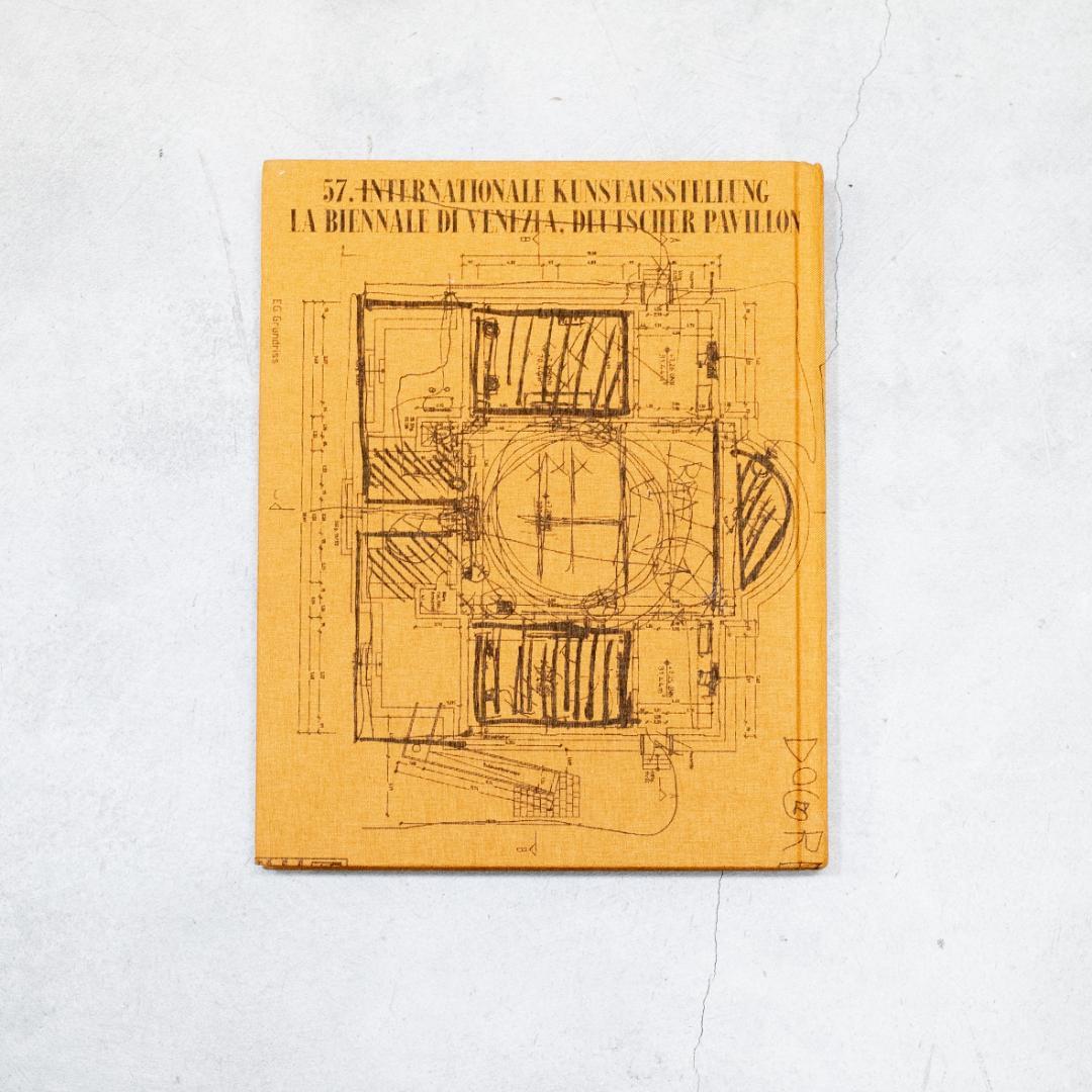 FAUST Zak Group Anne Imhof アンネ・イムホフ 図録