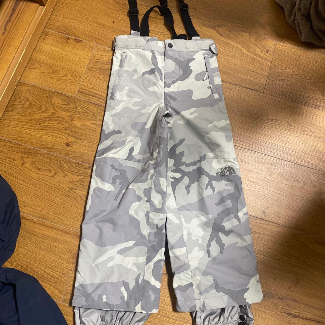 ノースフェイス　スノーウェア　上下セット
