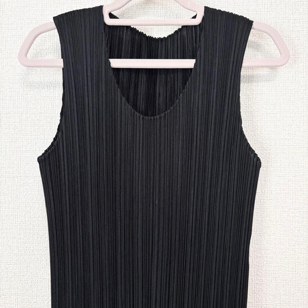 美品　プリーツプリーズ　ロングワンピース　スリット　ブラック　サイズ2