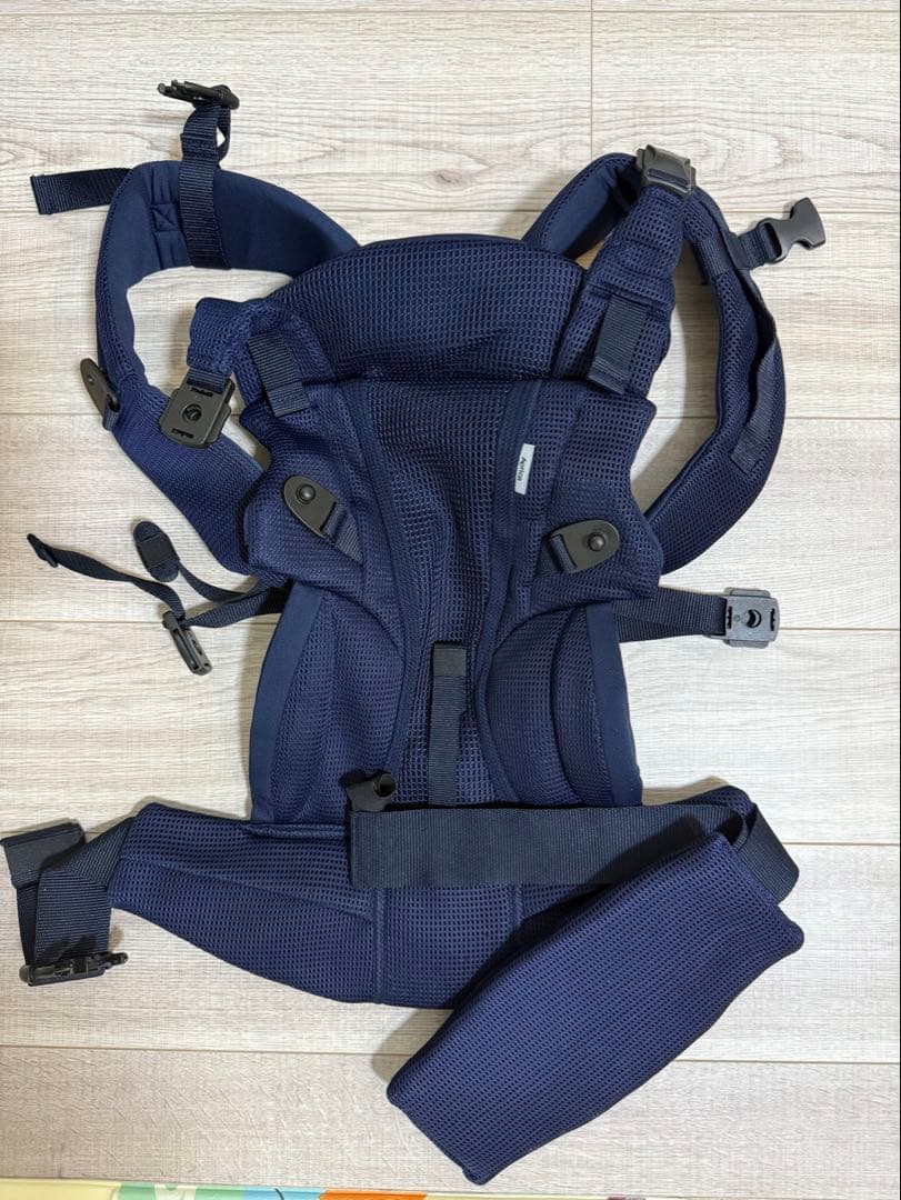 Aprica ラクリス　抱っこ紐 ネイビー