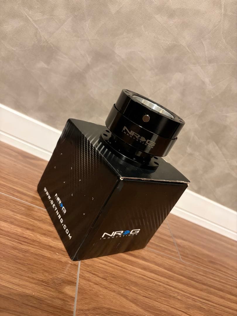 NRG クイックリリース　ステアリング　ブラック チンと鳴るバージョン