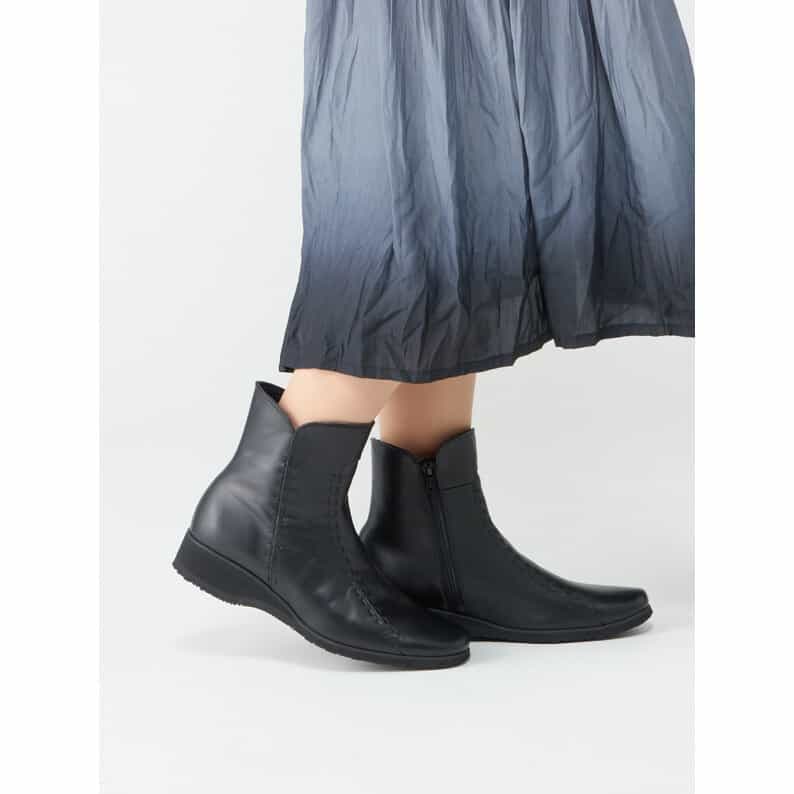 未使用 ペダラ スクエアトゥ サイドジップ レザー ブーツ