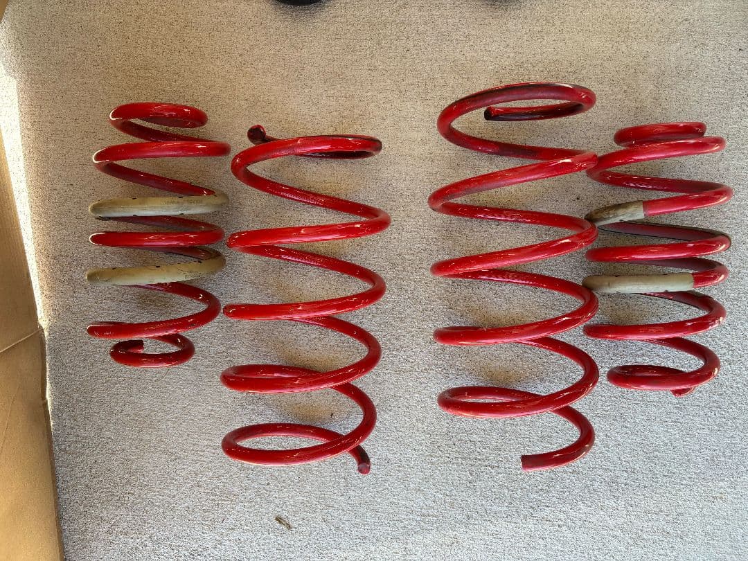 サスペンションキット　車高調　ノア　ボクシー　エクスファイア