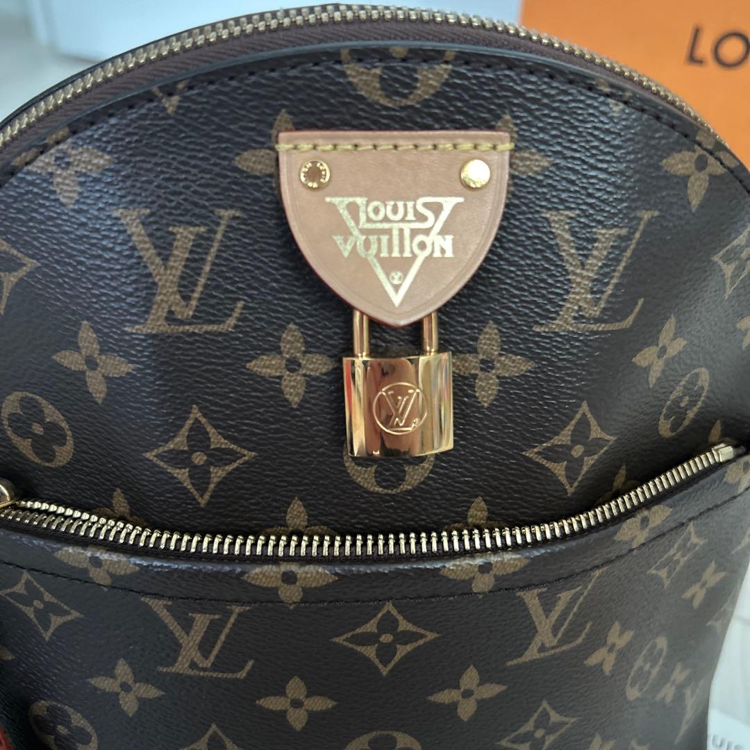 はるぽむ様　LOUIS VUITTON モノグラム LVムーン レザー