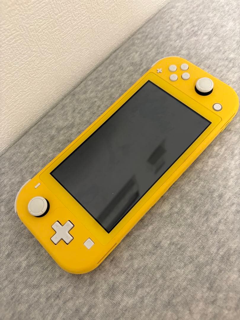 Nintendo Switch Lite イエロー + 桃太郎電鉄