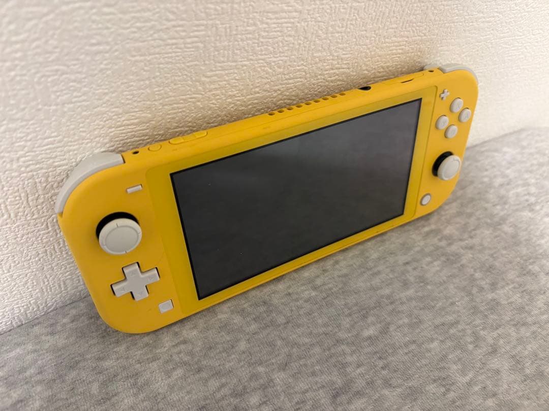 Nintendo Switch Lite イエロー + 桃太郎電鉄