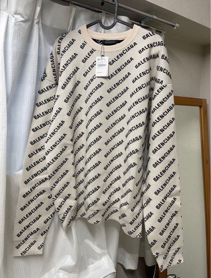 新品未使用 バレンシアガ balenciaga総柄ロゴクルーネックニットセーター