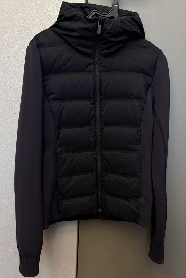 ルルレモンDown and Around レディースダウンジャケット