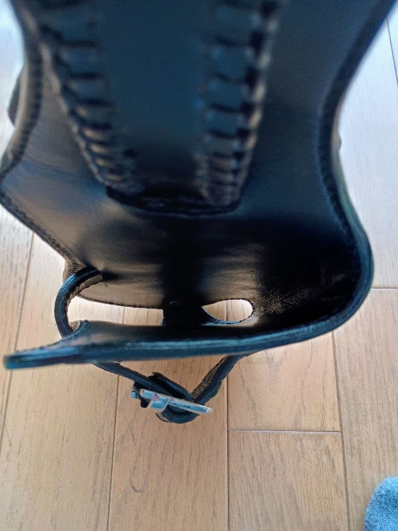 バイカーズウォレットホルダー　コブラ革ヘッド付き