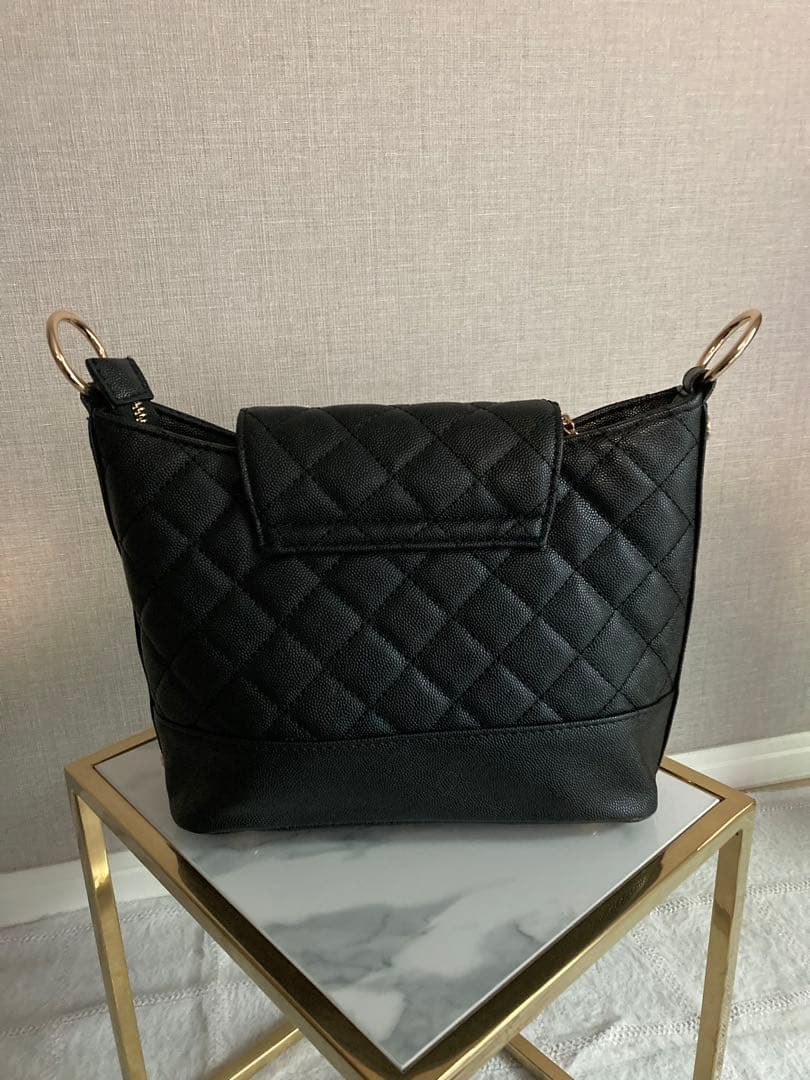 CHANEL ノベルティ チェーン キルティング ショルダーバッグ