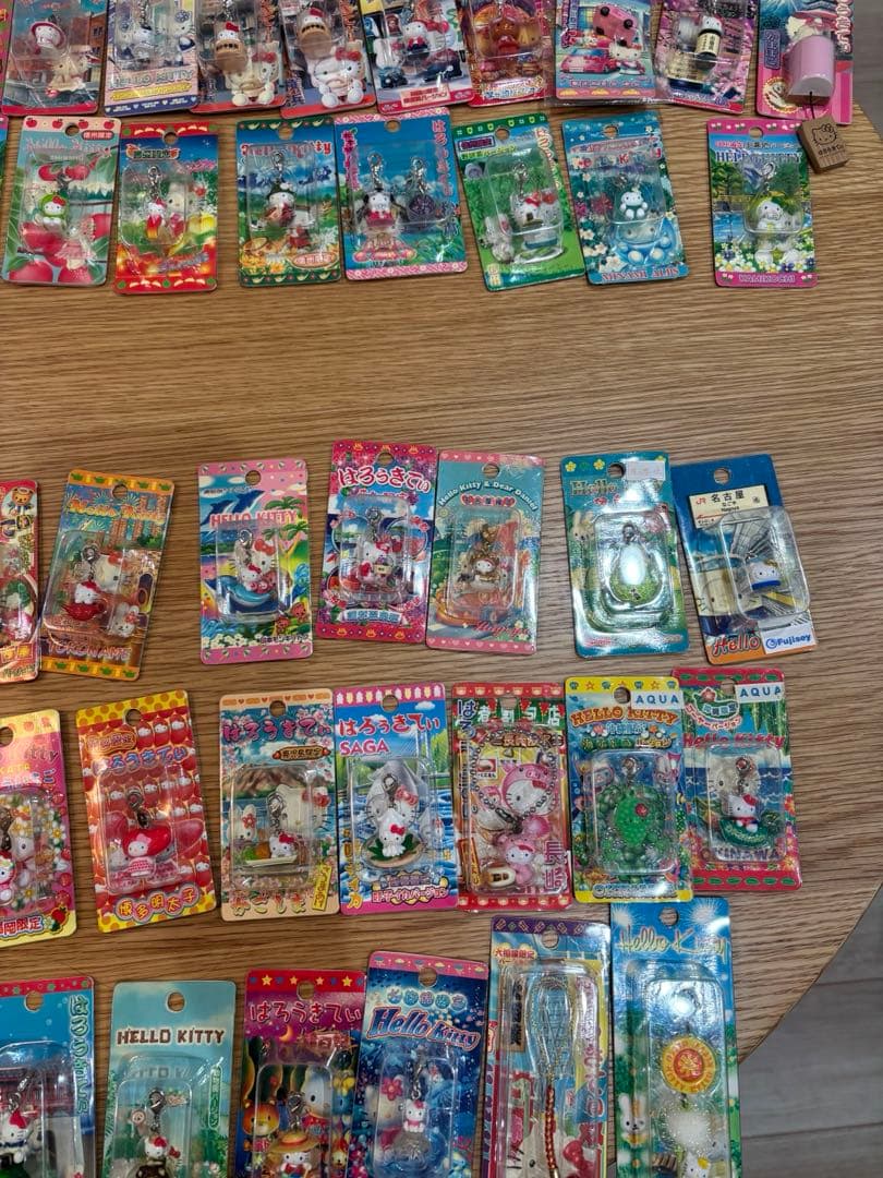 【レアまとめ売り】ご当地キティ　194個　ハローキティストラップ　根付け
