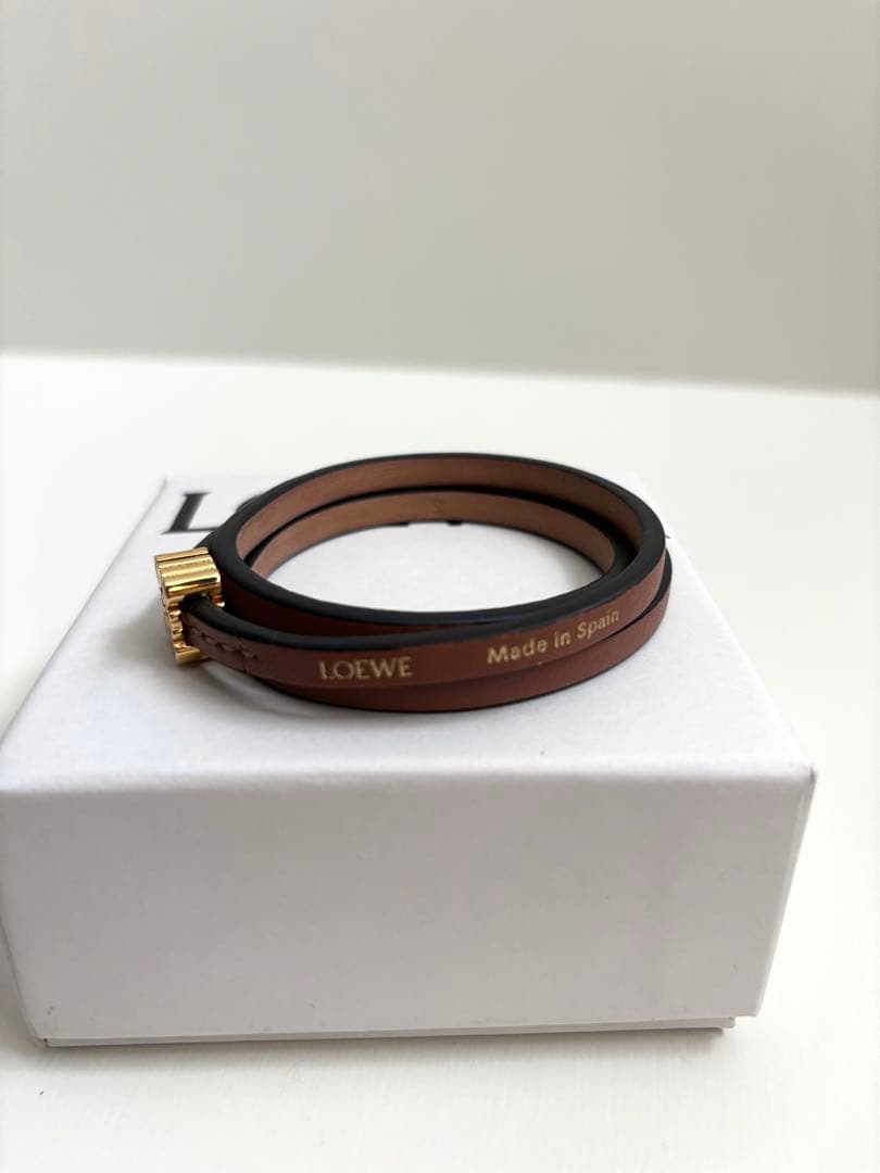 超美品★LOEWE ロエベ　ツイスト バングル（カーフ）タン　ブレスレット