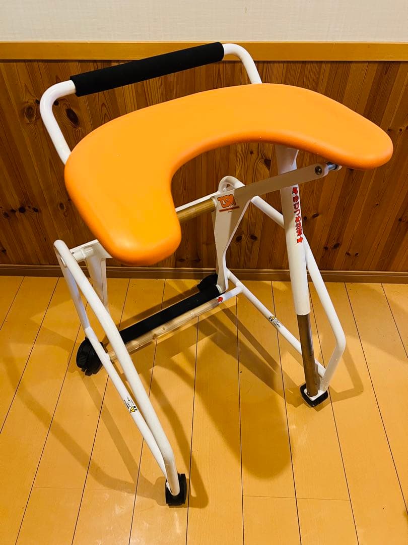 歩く事をあきらめない歩行器 たぁ〜くん 津島鉄工所
