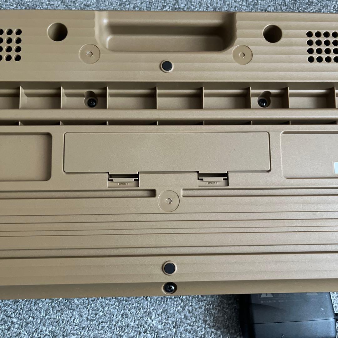 カシオ電子ピアノ　LK-526