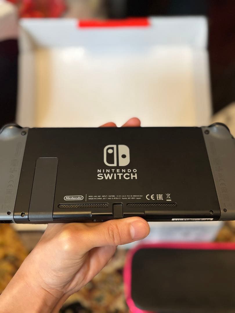 ニンテンドースイッチ 【ゲーム3本＋SDカード（128GB）＋ケース付き】