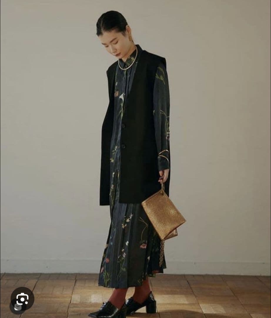 Ameri　UND NEVAEH VEST SET DRESS