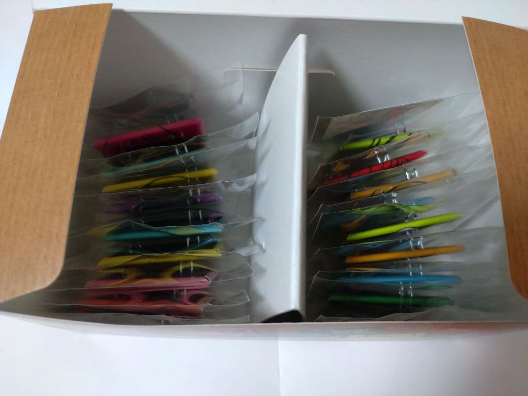 物語シリーズ スクエア缶バッチコレクション1 17種コンプ+1種(特典) 18個