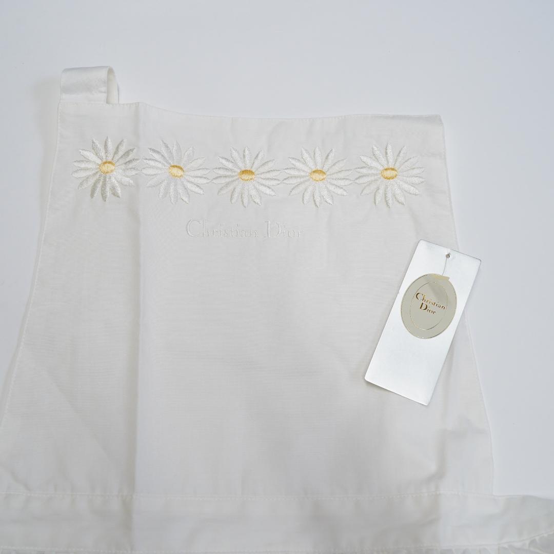 Christian Diorデイジー刺繍エプロンタグ付き新品ホワイトA-8.58