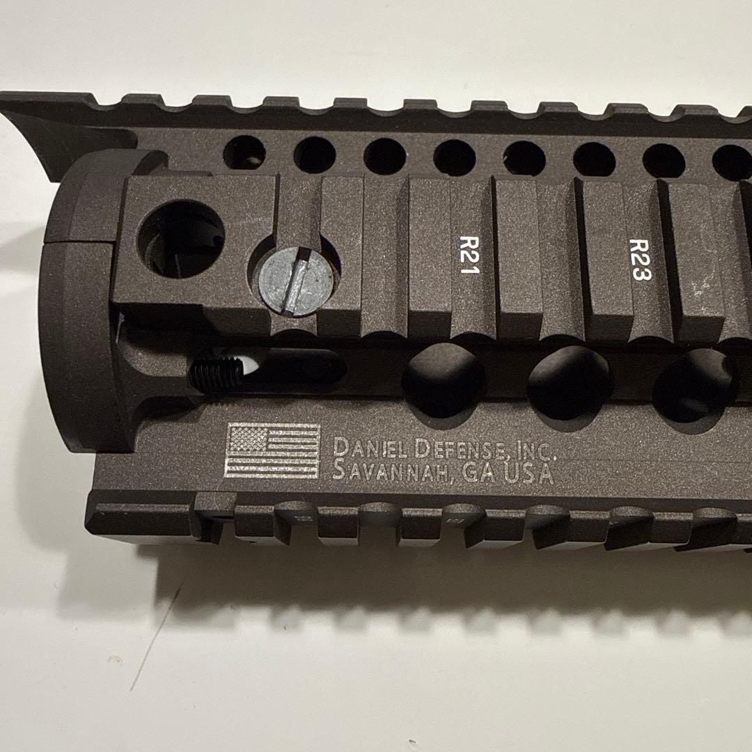 Daniel Defenseタイプ　ハンドガード