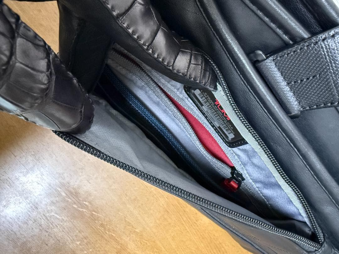 TUMI トゥミ ALPHA ビジネスバッグ レザー 96108D2