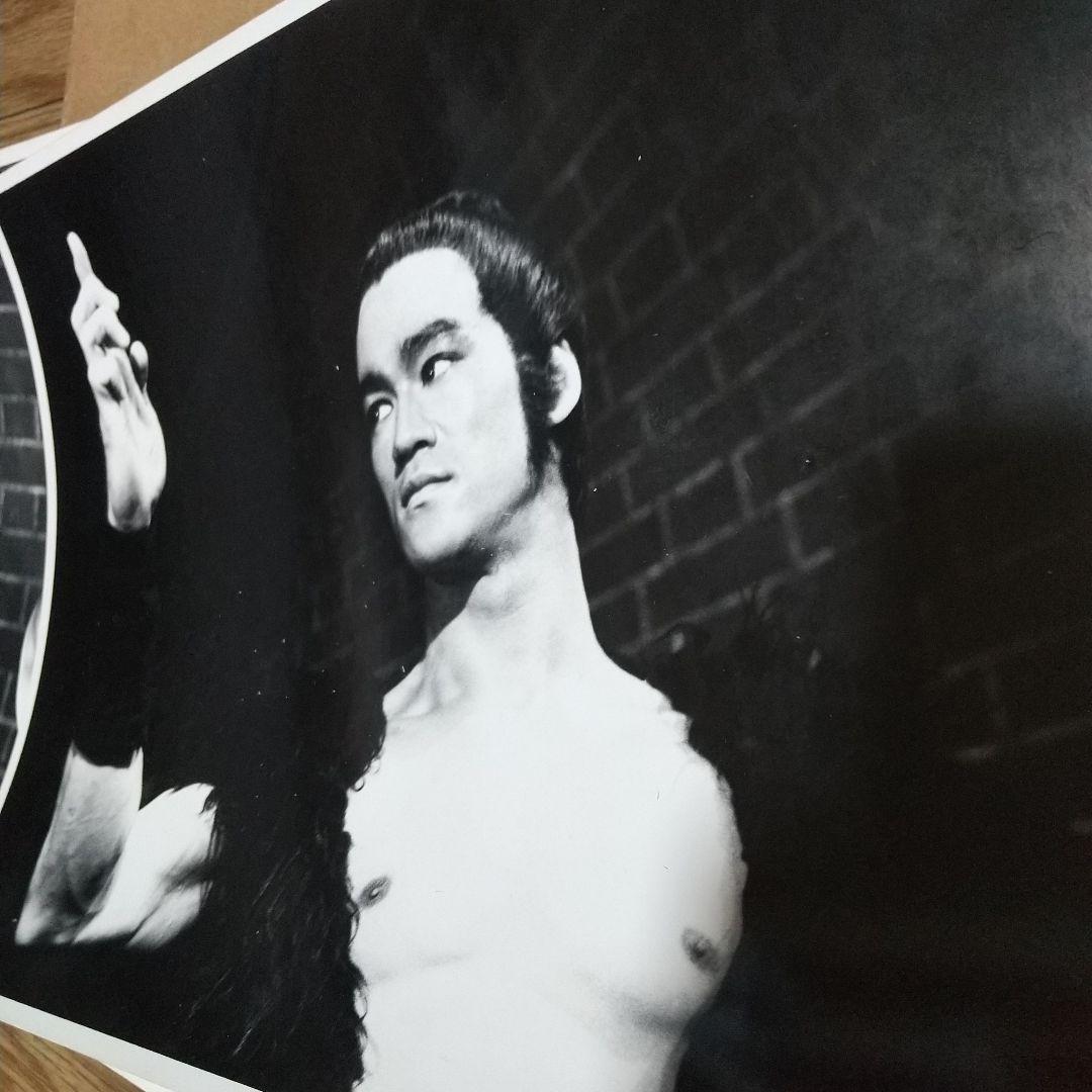 ブルース・リー生と死のゴールデンハーベストが出したスチール写真12枚と封筒‼️